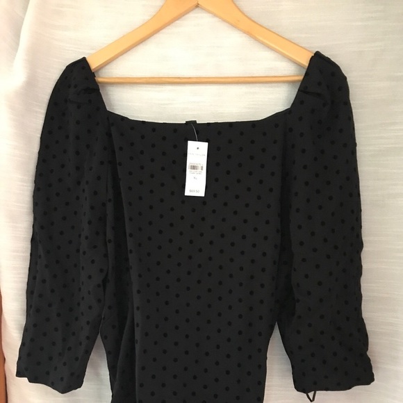 Ann Taylor black pattern polka dot square neck top - Picture 2 of 2